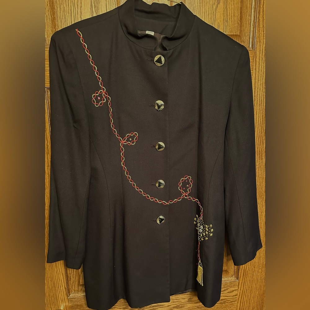 BLACK LADIES JACKET